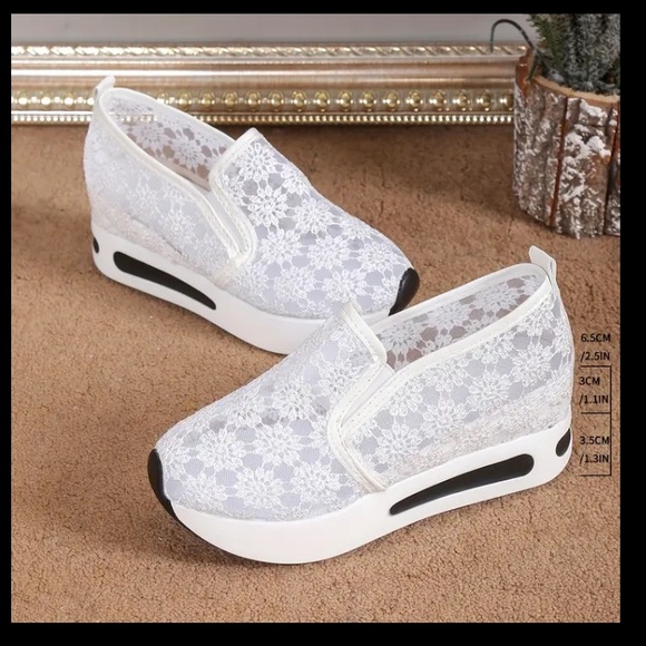 NWOB~ Lace Athletic walking shoes,Wedge sneakers,w/sturdy breathable fabric mesh - Picture 5 of 6